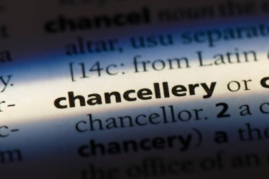 bir sözlüğü'ndeki Başbakanlık sözcüğü. Başbakanlık kavramı