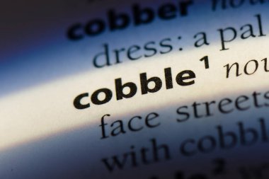 bir sözlüğü'ndeki sözcüğü Arnavut kaldırımı. Arnavut kaldırımı kavramı