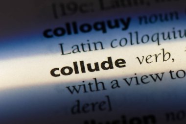 bir sözlüğü'ndeki sözcüğü gizlice anlaşmak. kavram gizlice anlaşmak