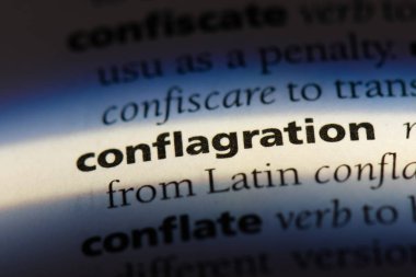 bir sözlüğü'ndeki yangın felâketi sözcüğü. yangın felâketi kavramı