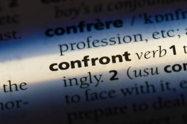 bir sözlüğü'ndeki sözcüğü yüzleşmek. kavram yüzleşmek