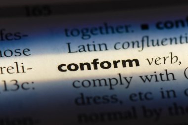 bir sözlüğü'ndeki sözcüğü uygun. kavram uygun