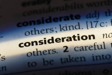 bir sözlüğü'ndeki dikkate sözcüğü. dikkate kavramı