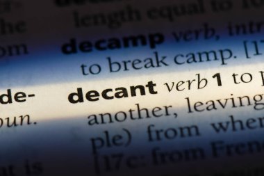 bir sözlüğü'ndeki sözcüğü dikkatle boşaltmak. kavram dikkatle boşaltmak