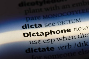bir sözlüğü'ndeki Dictaphone sözcüğü. Dictaphone kavramı