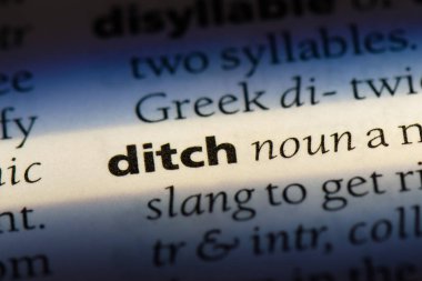 bir sözlüğü'ndeki sözcüğü hendek. kavram hendek