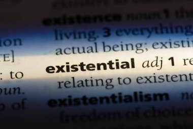 varoluşsal tek kelimeyle bir sözlük. varoluşsal kavramı