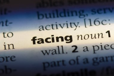 bir sözlüğü'ndeki sözcüğü karşı karşıya. kavram karşı karşıya