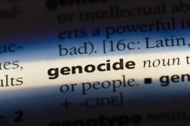 bir sözlüğü'ndeki soykırım sözcüğü. Soykırım kavramı