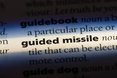 güdümlü füze Word'de bir sözlük. güdümlü füze kavramı