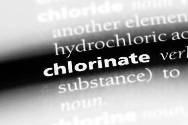 bir sözlüğü'ndeki sözcüğü klorlamak. kavram klorlamak