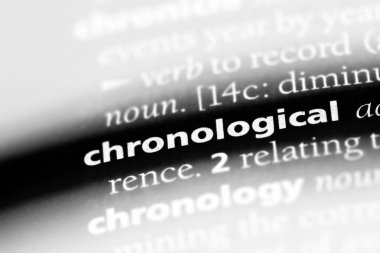 bir sözlüğü'ndeki kronolojik sözcüğü. kronolojik kavramı