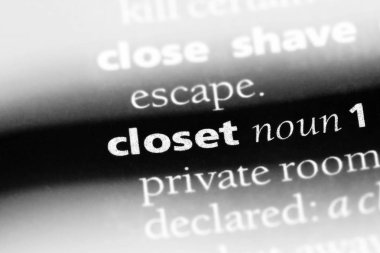 dolap tek kelimeyle bir sözlük. dolap kavramı