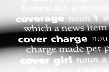 bir sözlüğü'ndeki kapak şarj sözcüğü. kapak ücret kavramı