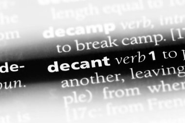 bir sözlüğü'ndeki sözcüğü dikkatle boşaltmak. kavram dikkatle boşaltmak