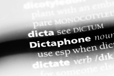 bir sözlüğü'ndeki Dictaphone sözcüğü. Dictaphone kavramı