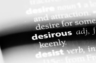 bir sözlüğü'ndeki arzulu sözcüğü. arzulu kavramı