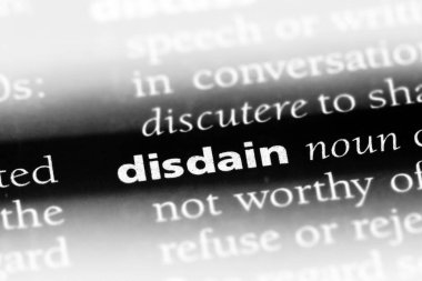 bir sözlüğü'ndeki sözcüğü kibir. kavram hor