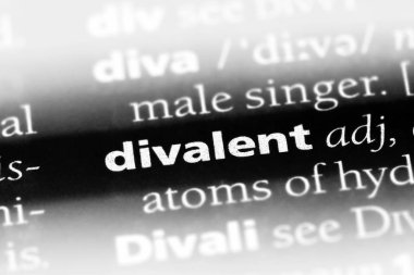 bir sözlüğü'ndeki divalent sözcüğü. divalent kavramı