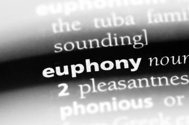 bir sözlüğü'ndeki olmanın mutlulukta sözcüğü. olmanın mutlulukta kavramı