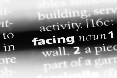 bir sözlüğü'ndeki sözcüğü karşı karşıya. kavram karşı karşıya