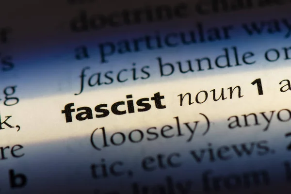 単語を辞書でファシスト ファシストのコンセプト — ストック写真