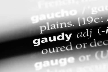 bir sözlüğü'ndeki şatafatlı sözcüğü. şatafatlı kavramı