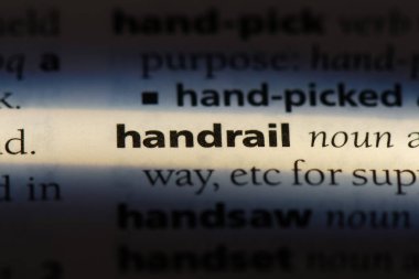 Küpeşte Sözlükteki kelime. Küpeşte kavramı.