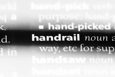 Küpeşte Sözlükteki kelime. Küpeşte kavramı.