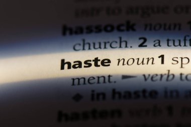 Acele Word'de bir sözlük. Acele kavramı.