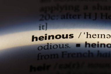 Tek kelimeyle iğrenç bir sözlük. iğrenç kavramı.