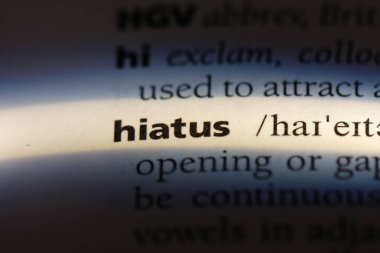 aradan Word'de bir sözlük. aradan kavramı.