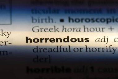 Tek kelimeyle korkunç bir sözlük. korkunç kavramı.