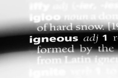 magmatik tek kelimeyle bir sözlük. magmatik kavramı.