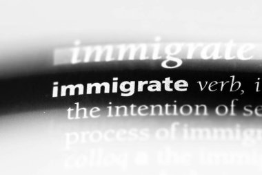 bir sözlüğü'ndeki sözcüğü göç. kavram göç.