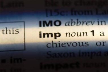 bir sözlüğü'ndeki küçük şeytan sözcüğü. küçük şeytan kavramı.