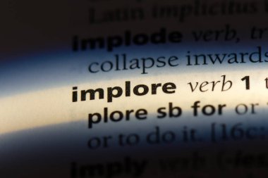 bir sözlüğü'ndeki sözcüğü yalvarıyorum. kavram rica ediyorum.