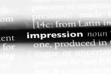 bir sözlüğü'ndeki izlenim sözcüğü. izlenim kavramı.
