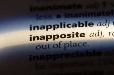 inapposite tek kelimeyle bir sözlük. inapposite kavramı.