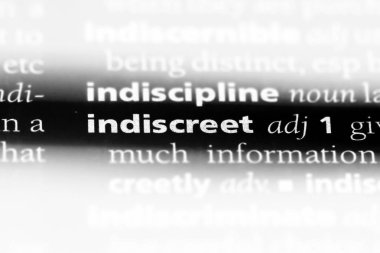 gereksiz sözcük sözlüğe. gereksiz kavramı.