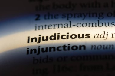 bir sözlüğü'ndeki tedbirsiz sözcüğü. tedbirsiz kavramı.