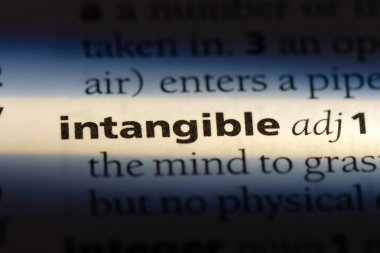 maddi olmayan tek kelimeyle bir sözlük. Soyut kavram.
