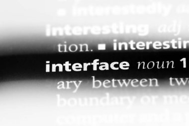 bir sözlüğü'ndeki arayüzü sözcüğü. arabirim kavramı.