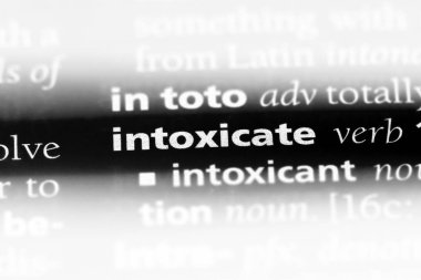 bir sözlüğü'ndeki sözcüğü sarhoş. kavram sarhoş.