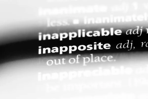 Inapposite 词典中的单词 Inapposite — 图库照片