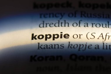 Sözlükte kopçalı bir kelime. koppi konsepti.