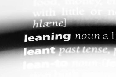 yaslanmış bir sözlük tek kelimeyle. yaslanmış kavramı.