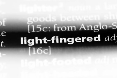 bir sözlüğü'ndeki hafif parmaklı sözcüğü. hafif parmaklı kavramı.