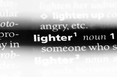 bir sözlüğü'ndeki hafif sözcüğü. daha açık kavramı.