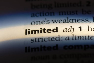 bir sözlüğü'ndeki sınırlı sözcüğü. sınırlı kavramı.